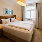 Strandhotel Kurhaus מלון ג'וסט