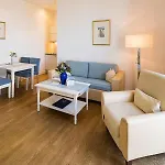 Strandhotel Kurhaus 于斯德