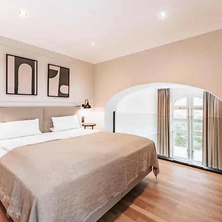 Strandhotel Kurhaus 호텔 4*