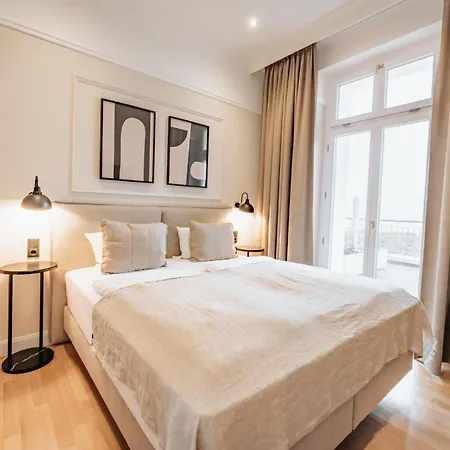 Strandhotel Kurhaus 호텔