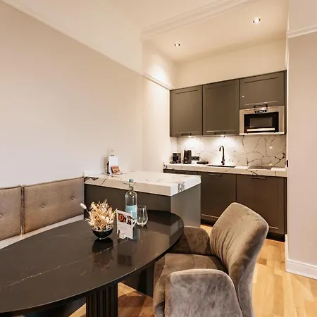 Strandhotel Kurhaus 4*