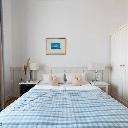 Strandhotel Kurhaus Hotel 4*