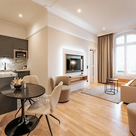 Strandhotel Kurhaus 酒店 4*
