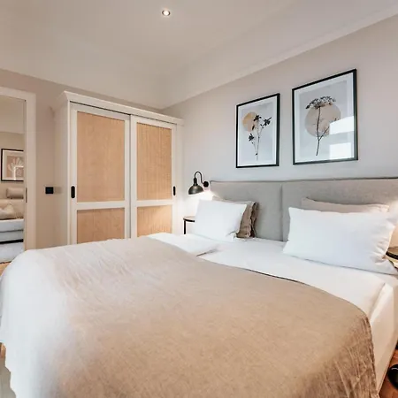 Strandhotel Kurhaus 于斯德