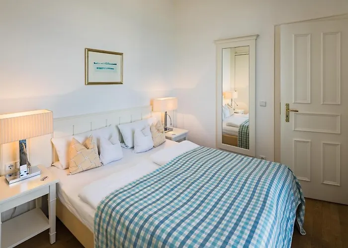 Strandhotel Kurhaus 4* 유이스트