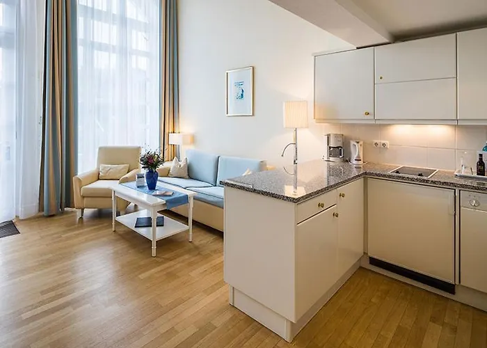 Hotel Strandhotel Kurhaus 4*