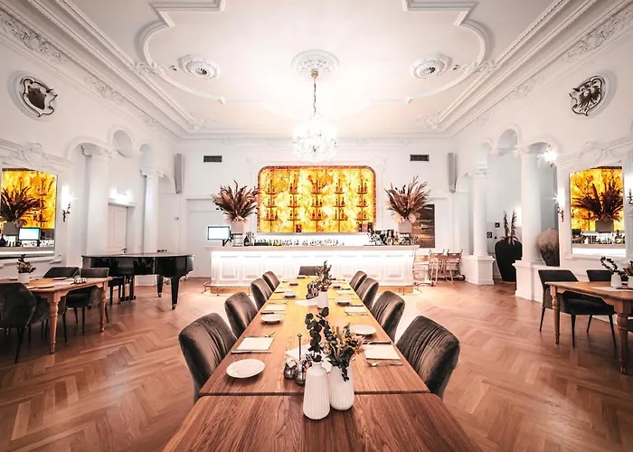 Strandhotel Kurhaus 4*